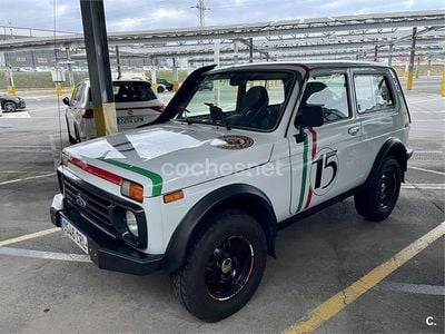 Blanco Usado 1999 Lada niva SUV | 7500 €