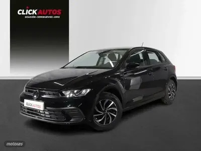 Usado VW Polo Life 95 CV (69 kW) 2023 Negro Berlina