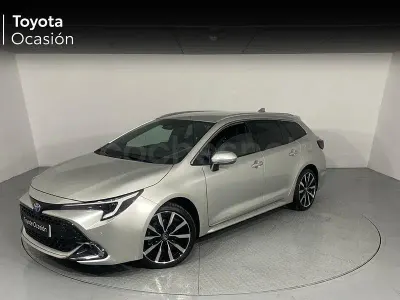 Usado Toyota Corolla Sport 196 CV (144 kW) 2025 Gris / plata Familiar
