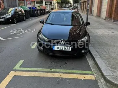 Usado VW Golf VI Advance 105 CV (77 kW) 2011 Negro Utilitario