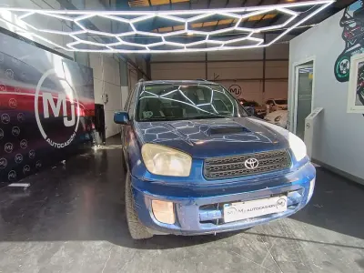 Usado Toyota RAV4 Sol 150 CV (110 kW) 2003 Azul SUV