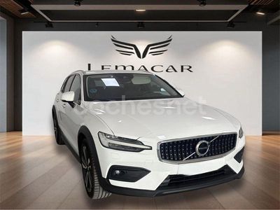 Usado Volvo V60 CC 190 CV (139 kW) 2019 Blanco Familiar