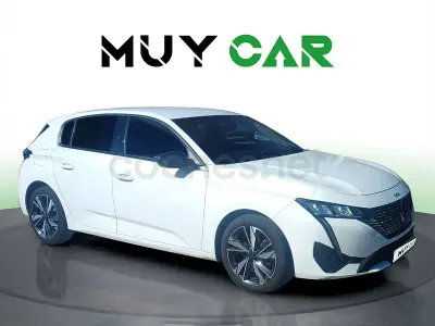Usado Peugeot 308 Allure 131 CV (96 kW) 2022 Blanco Berlina