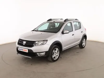 Usado Dacia Sandero Stepway 90 CV (66 kW) 2015 Gris Berlina