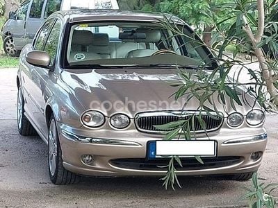Amarillo Usado 2003 Jaguar X-type Executive Berlina | 6500 € (Caro)