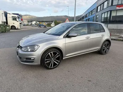 Usado VW Golf VII Sportline 150 CV (110 kW) 2013 Gris Utilitario