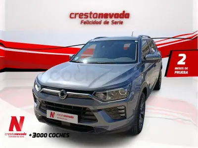 Usado SsangYong Korando 149 CV (109 kW) 2024 Gris / plata SUV