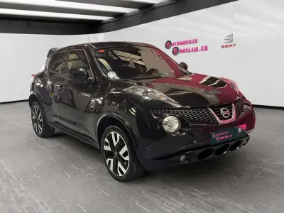 Käytetty Nissan Juke Acenta 110 HP (80 kW) 2014 Musta Katumaasturi