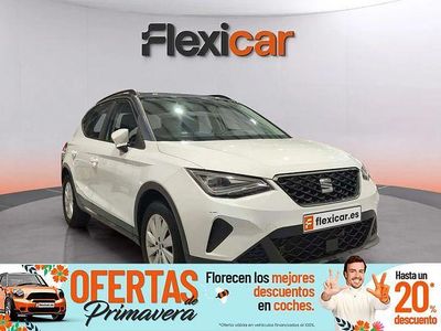 Usado Seat Arona Style 110 CV (80 kW) 2023 Blanco SUV