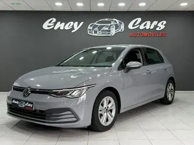 Usado VW Golf VIII 110 CV (80 kW) 2022 Gris / plata Berlina