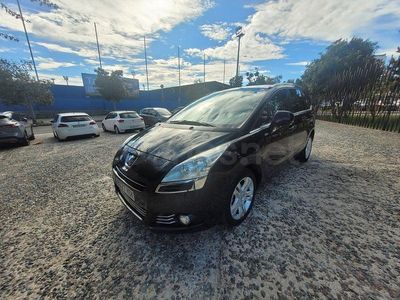 Negro Usado 2013 Peugeot 5008 Style Monovolumen | 4990 € (Super precio)