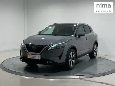 Usado Nissan Qashqai N-Connecta 158 CV (116 kW) 2023 Gris / plata SUV