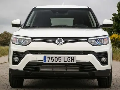 Usado SsangYong Tivoli 163 CV (119 kW) 2024 Gris SUV