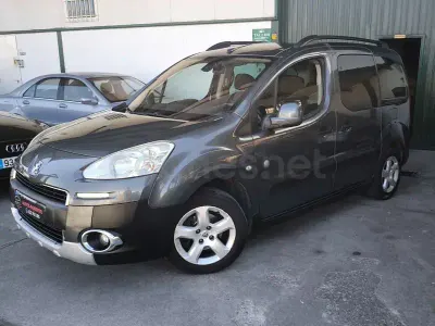 Usado Dacia Dokker Ambiance 90 CV (66 kW) 2014 Negro Monovolumen