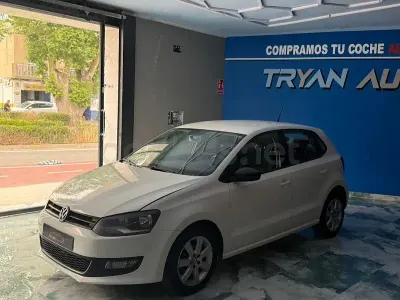 Begagnad VW Polo Sport 90 HK (66 kW) 2010 Vit Halvkombi