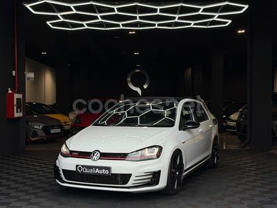 Blanco Usado 2023 VW Golf VIII GTI Berlina | 24.990 €