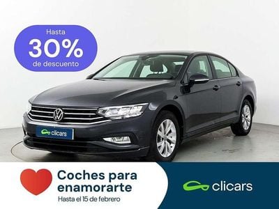 Usado VW Passat 150 CV (110 kW) 2021 Negro Berlina
