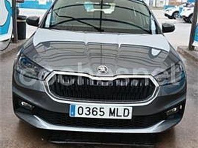 Usado Skoda Fabia Ambition 110 CV (80 kW) 2023 Gris / plata Utilitario
