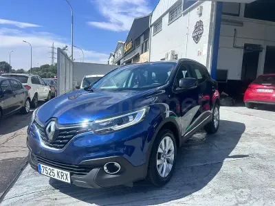 Usado Renault Kadjar LIMITED 140 CV (102 kW) 2018 Azul SUV