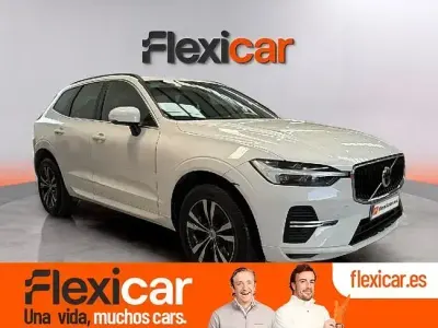Usado Volvo XC60 Momentum 197 CV (144 kW) 2021 Blanco SUV