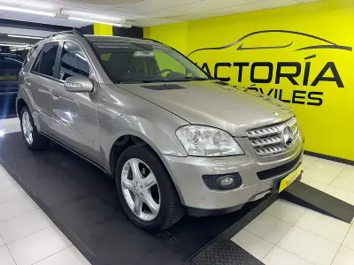 Usado Mercedes ML320 224 CV (164 kW) 2008 Beige SUV