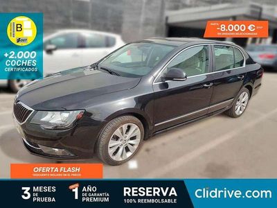 Usado Skoda Superb Ambition 140 CV (102 kW) 2014 Negro Berlina