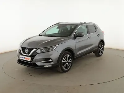 Usado Nissan Qashqai Acenta 140 CV (102 kW) 2019 Gris SUV