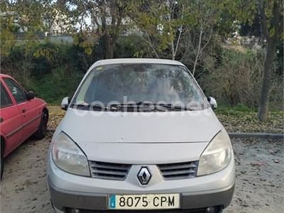 Usado Renault Scénic Dynamique 120 CV (88 kW) 2003 Gris / plata Monovolumen