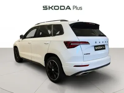 Usado Skoda Karoq SportLine 150 HP (110 kW) 2022 Branco SUV