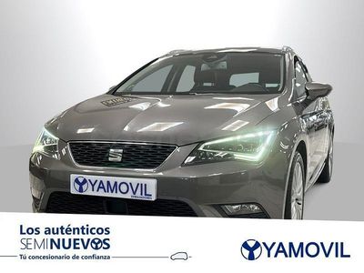 Usado Seat Leon Style 105 CV (77 kW) 2014 Gris / plata Familiar