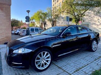 Usado Jaguar XJ Luxury 275 CV (202 kW) 2013 Azul Berlina