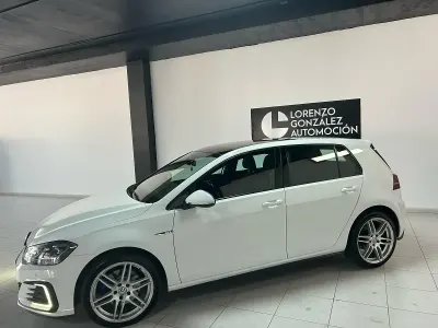 Używany VW Golf VII Advance 204 KM (150 kW) 2017 Biały Hatchback