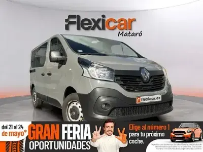 Usado Renault Trafic Business 95 CV (69 kW) 2018 Gris Monovolumen