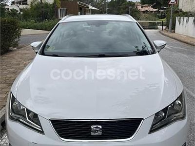 Usado Seat Leon ST Reference 105 CV (77 kW) 2015 Blanco Familiar