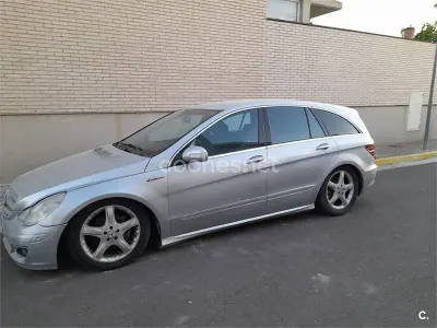Usado Mercedes R320 224 CV (164 kW) 2006 Gris / plata Familiar