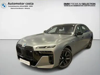Usado BMW M760e 571 CV (419 kW) 2024 Gris / plata Berlina