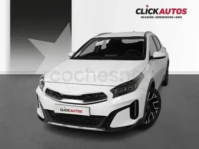 Usado Kia XCeed 100 CV (73 kW) 2025 Blanco SUV