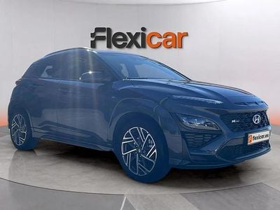 Usado Hyundai Kona N Line 120 CV (88 kW) 2023 Gris SUV
