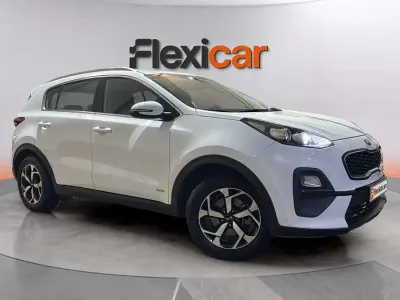Usado Kia Sportage 136 CV (100 kW) 2021 Blanco SUV