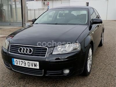 Negro Usado 2004 Audi A3 Attraction Berlina | 4000 € (Buen precio)