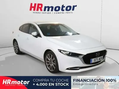 Usado Mazda 3 Sky 188 CV (138 kW) 2023 Blanco Berlina