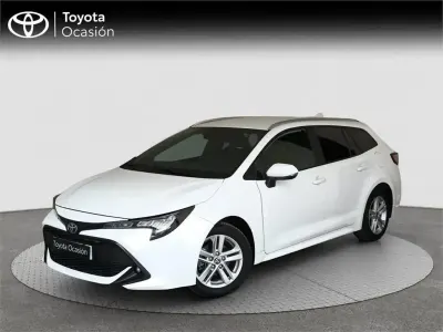 Usado Toyota Corolla Active 122 CV (89 kW) 2022 Blanco SUV