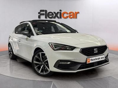 Usado Seat Leon FR 150 CV (110 kW) 2021 Blanco Berlina