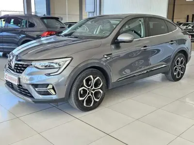 Usado Renault Arkana Zen 139 CV (102 kW) 2022 Gris SUV