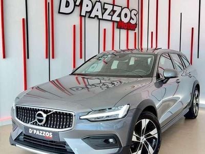 Gris Usado 2020 Volvo V60 CC Familiar | 29.999 € (Caro)