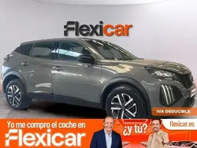 Usado Peugeot 2008 Active 100 CV (73 kW) 2023 Gris SUV