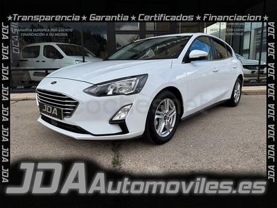 Usado Ford Focus Trend 120 CV (88 kW) 2021 Blanco Berlina