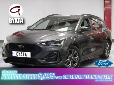 Usado Ford Focus ST-Line 155 CV (114 kW) 2024 Gris Familiar