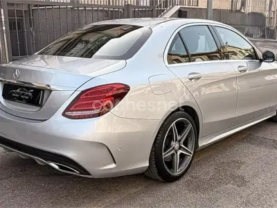 Usado Mercedes C220 AMG 170 CV (125 kW) 2017 Gris / plata Berlina