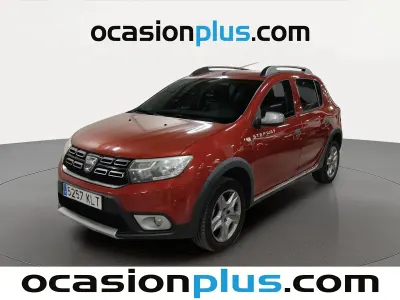 Usado Dacia Sandero Stepway 90 CV (66 kW) 2018 Rojo Utilitario